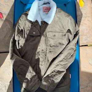 Corduroy green sheep’s wool jacket!